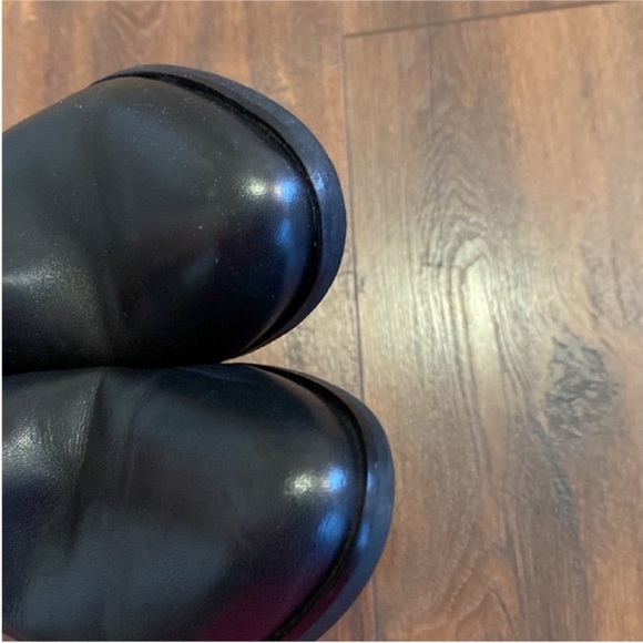 Via Spiga Shoes Cayla Black Leather Low Heel Zipper Ankle Boots New size 8.5 - Picture 6 of 13